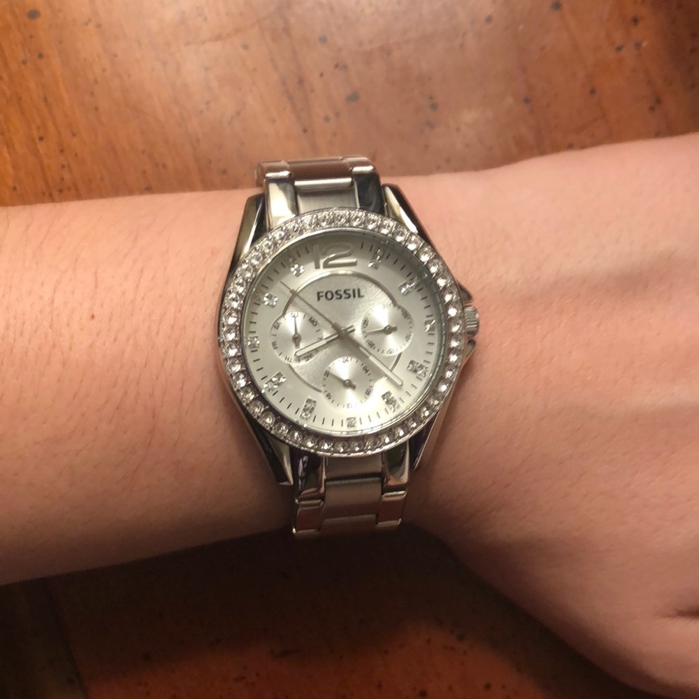 Fossil Watch - Picture 2 of 5